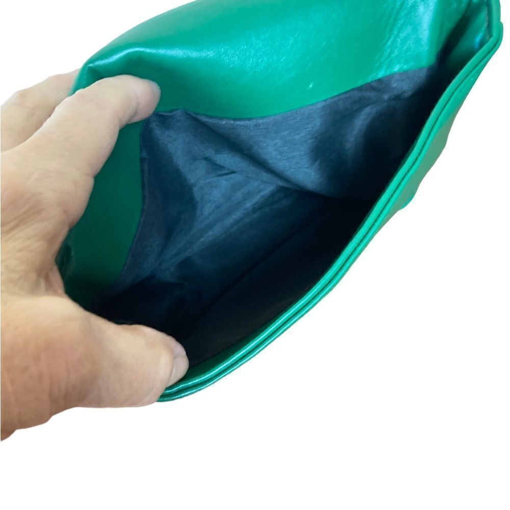 Green Shoulder Bag - Picture 4 of 4